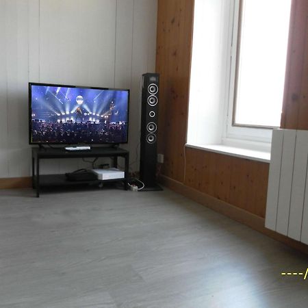 Mini House Apartment Lesneven Екстериор снимка