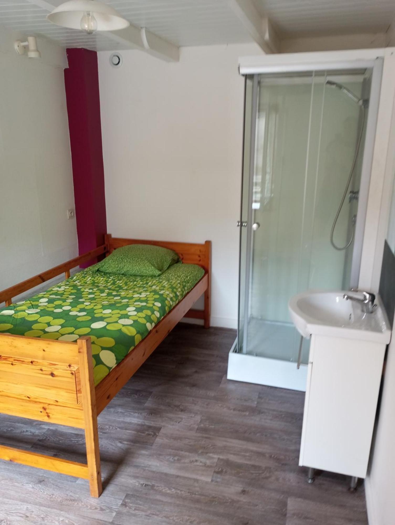 Mini House Apartment Lesneven Екстериор снимка